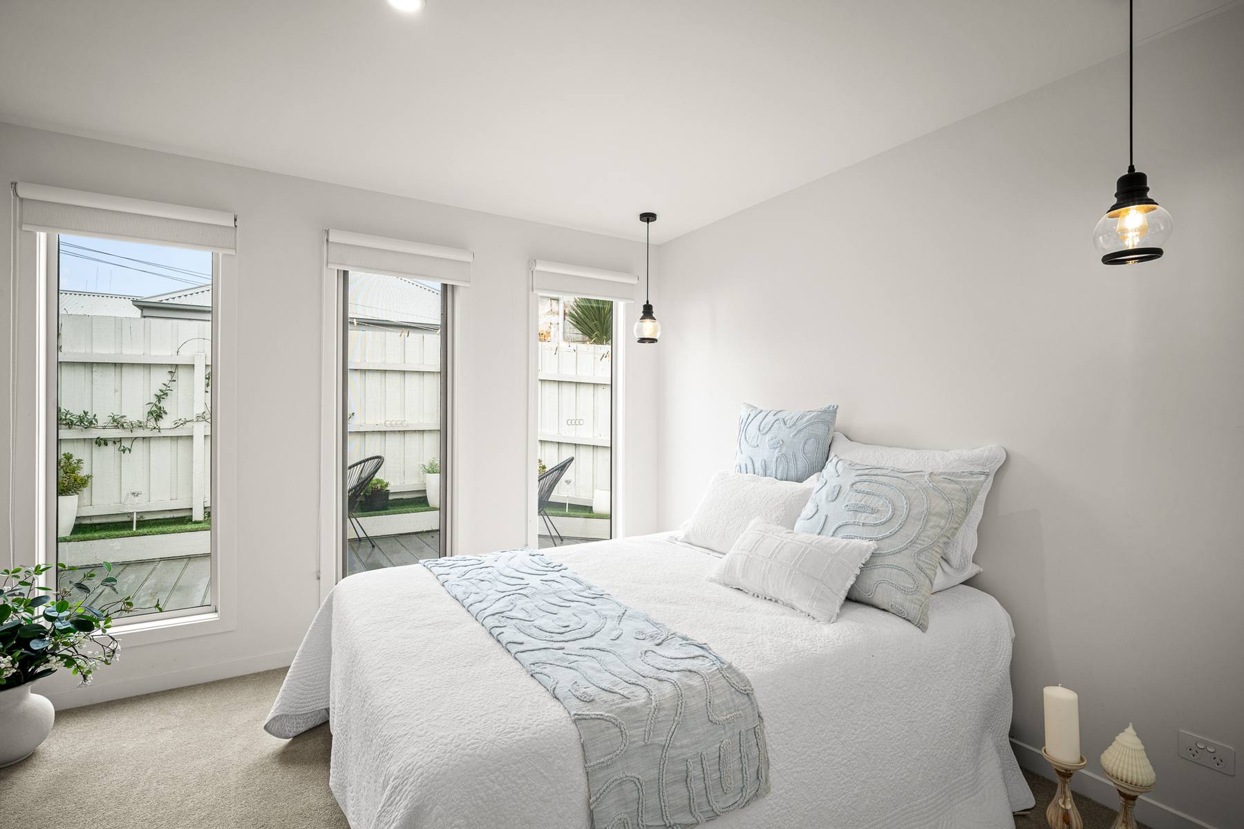 Guest bedroom